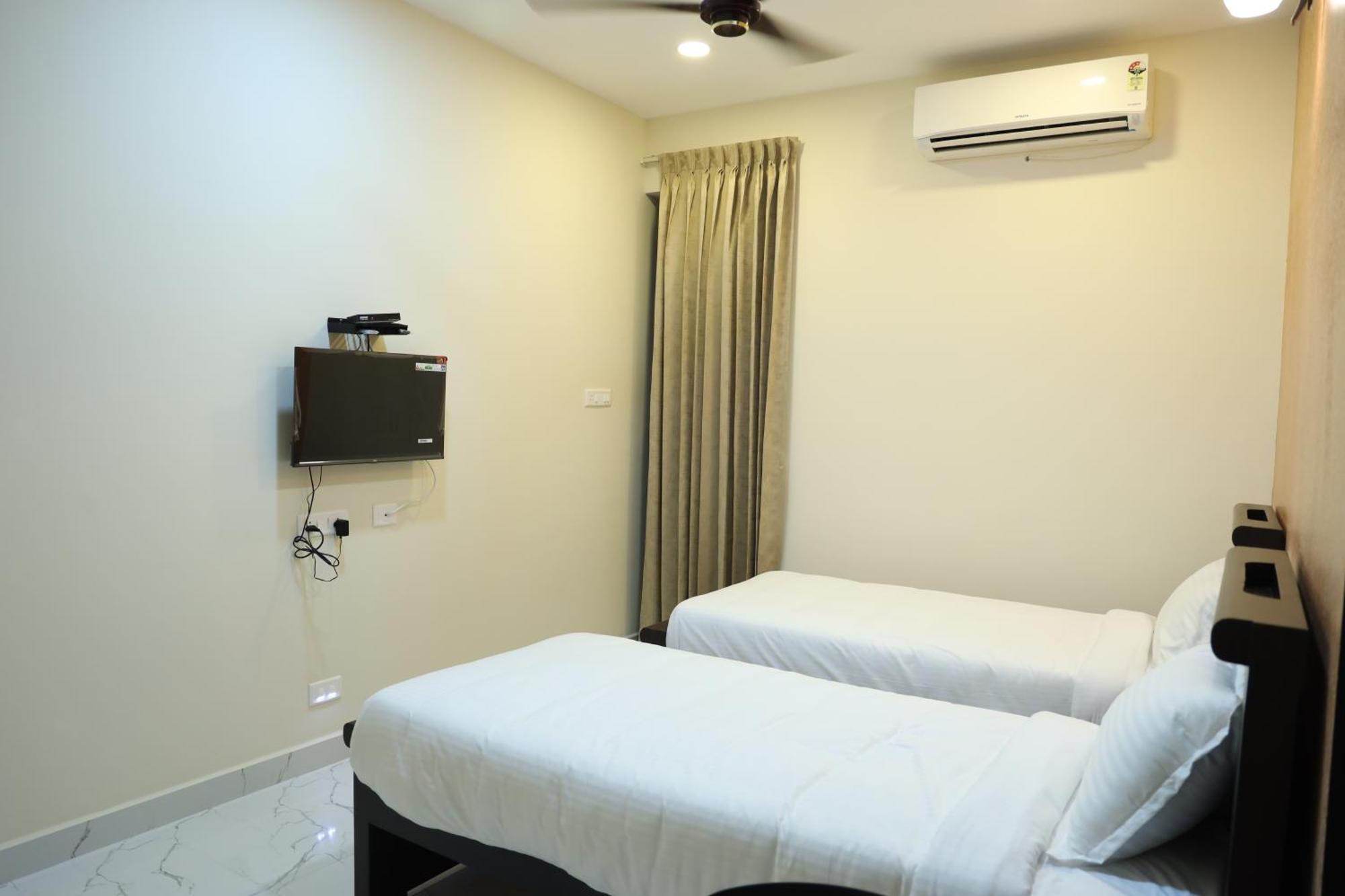 Vr Paradise Inn Kelambākkam 외부 사진