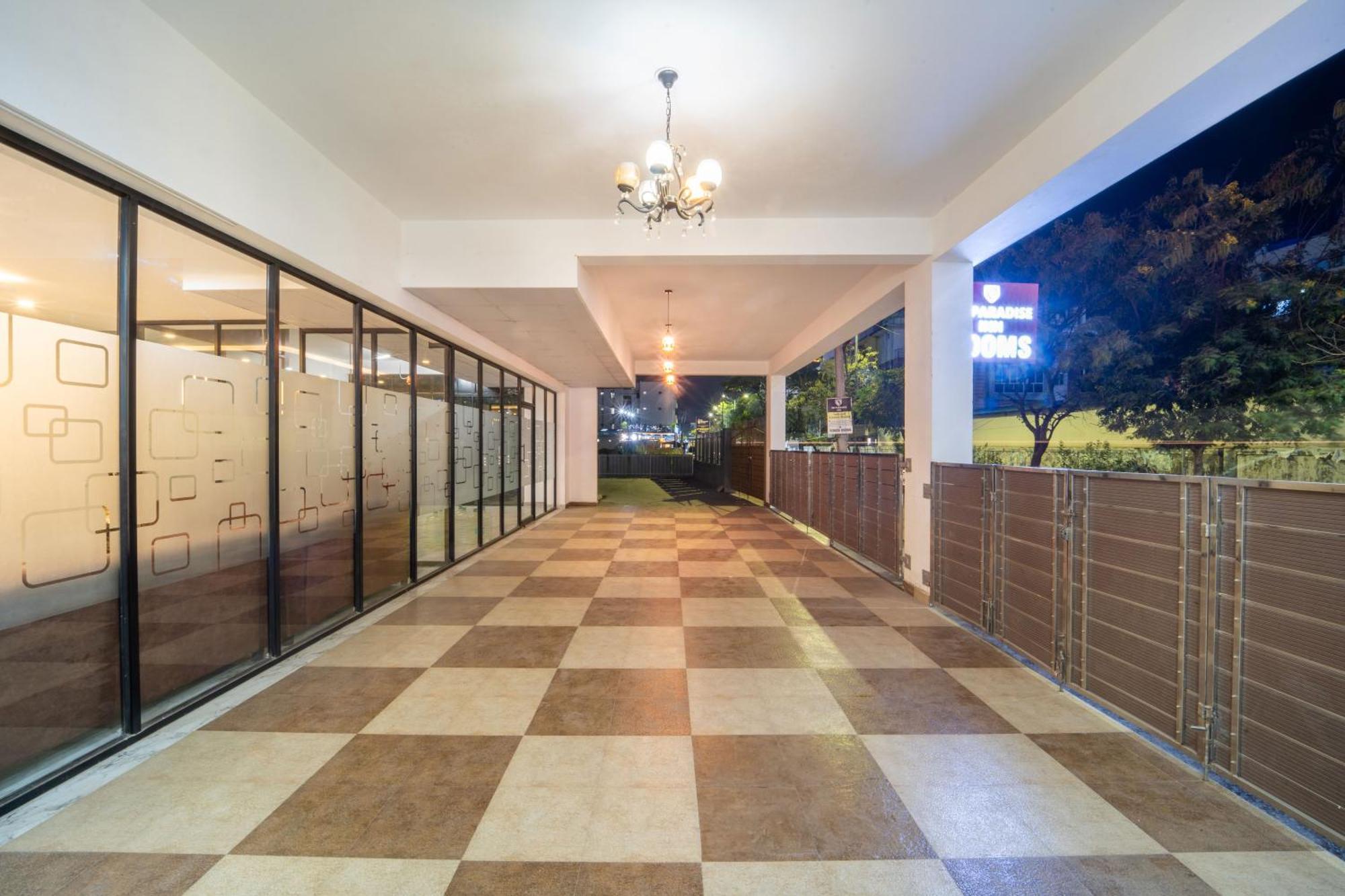 Vr Paradise Inn Kelambākkam 외부 사진