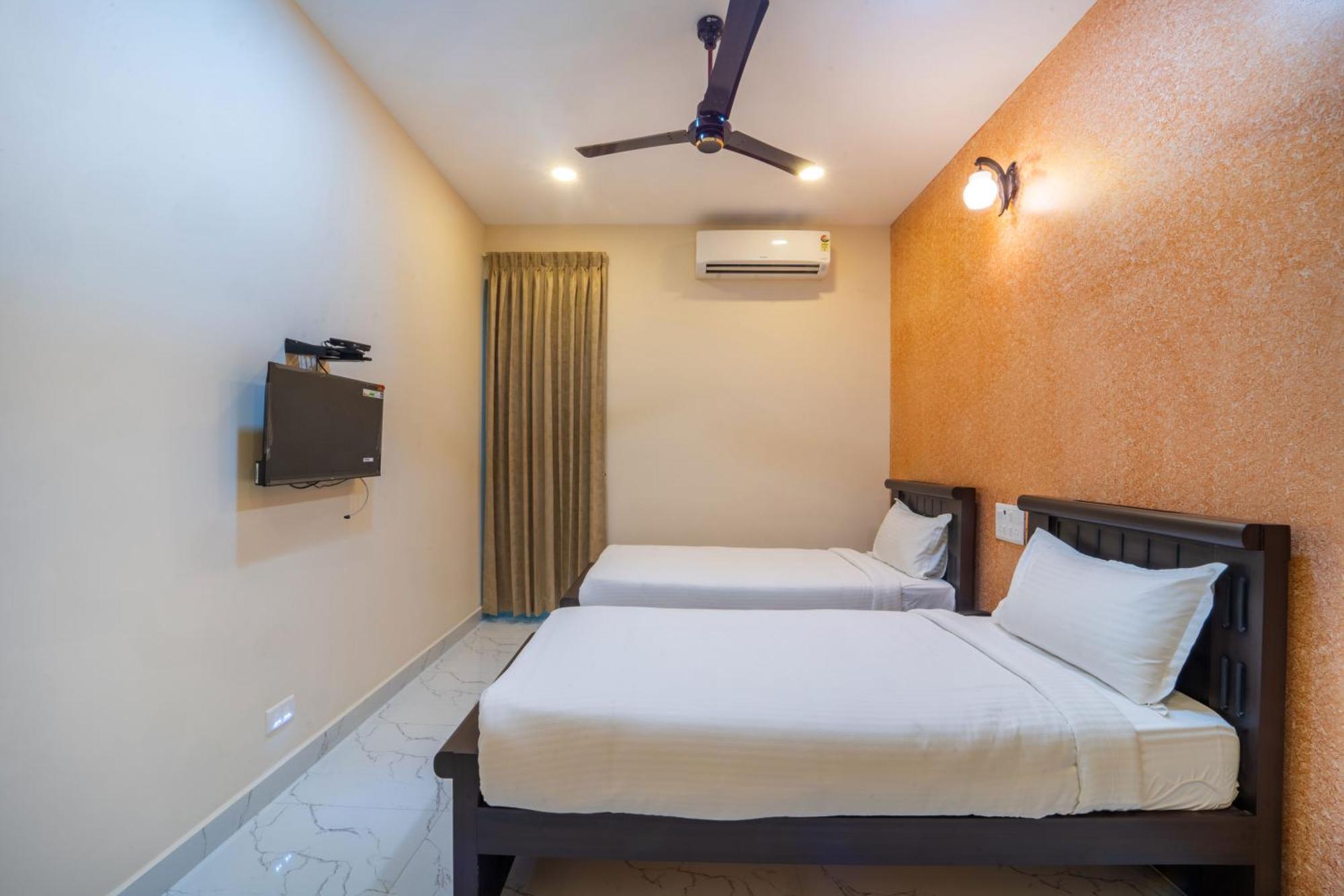 Vr Paradise Inn Kelambākkam 외부 사진