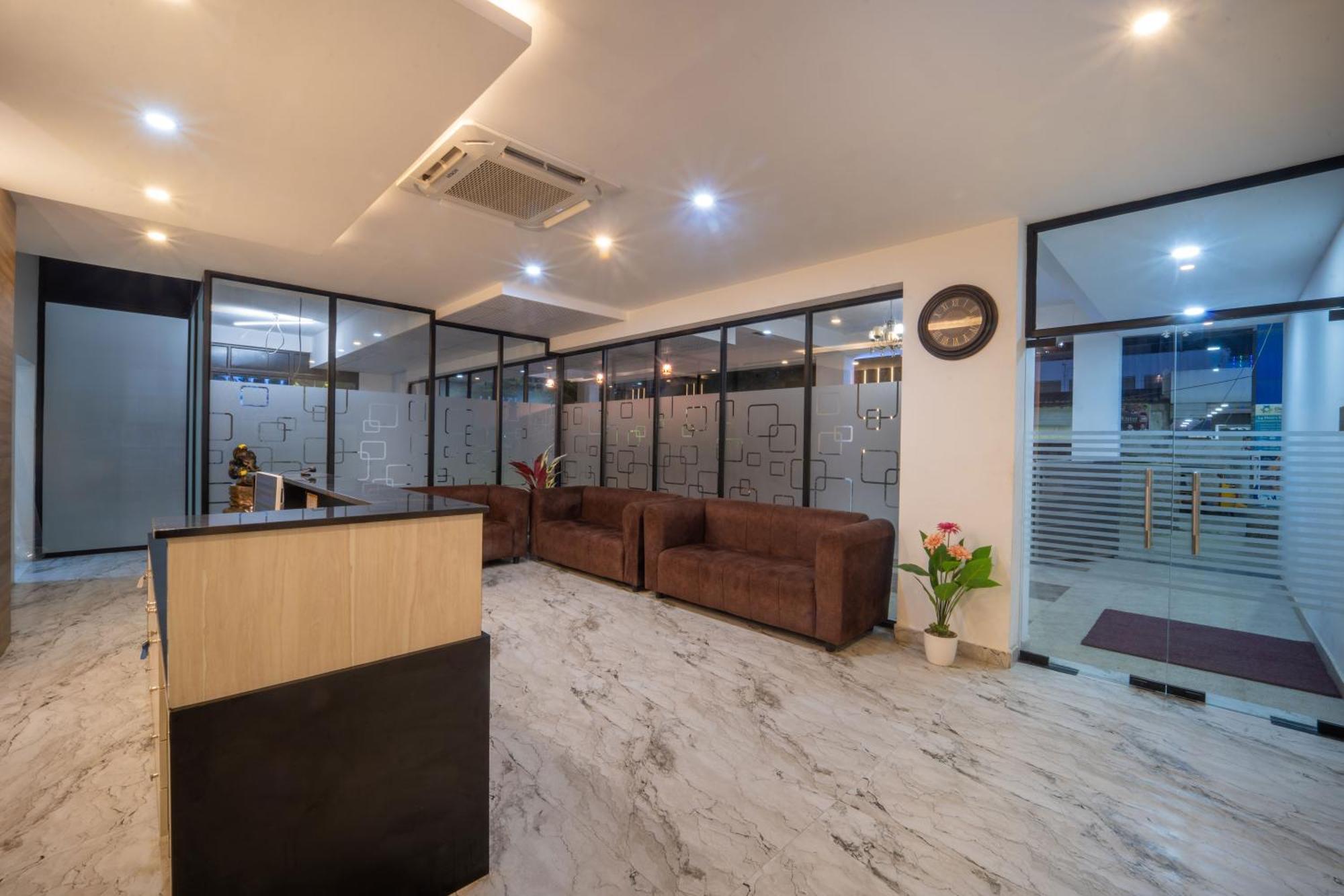 Vr Paradise Inn Kelambākkam 외부 사진
