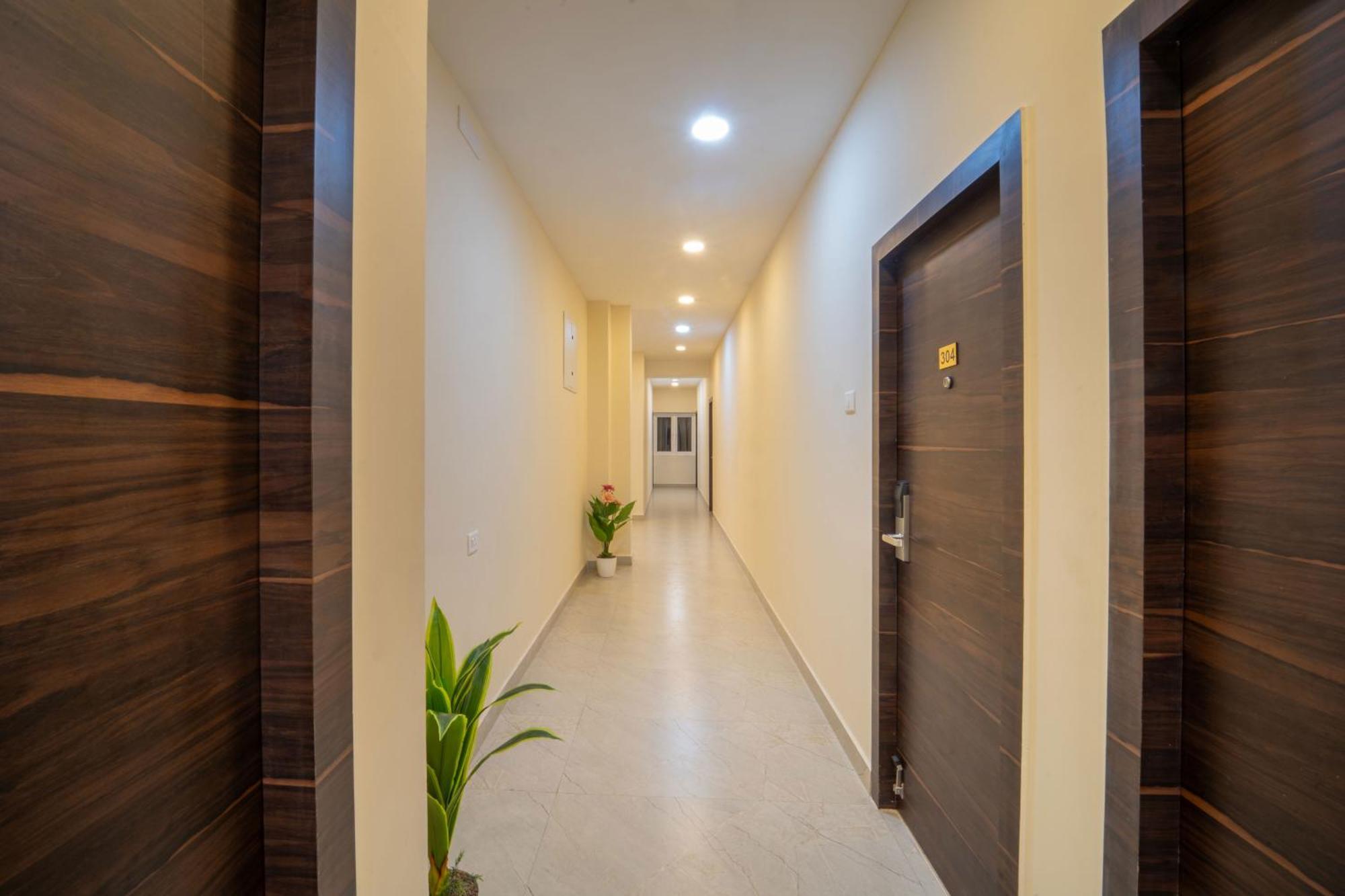 Vr Paradise Inn Kelambākkam 외부 사진