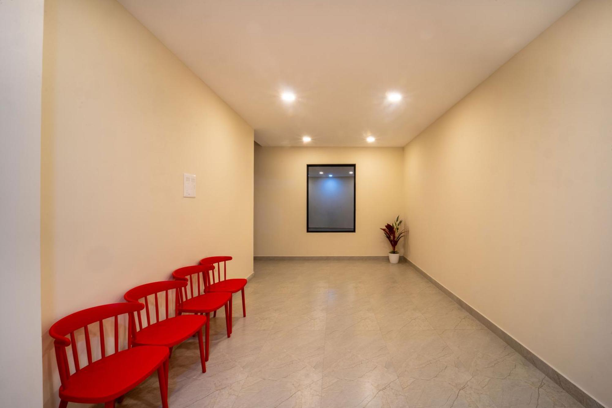 Vr Paradise Inn Kelambākkam 외부 사진