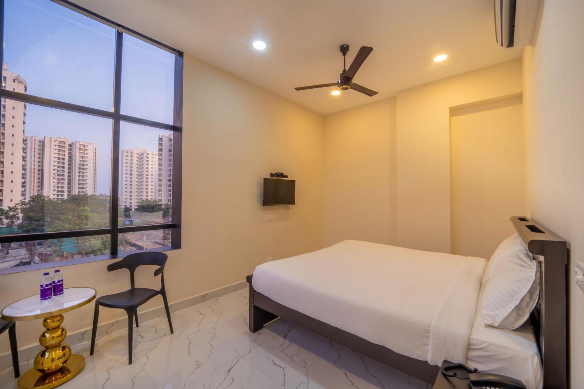 Vr Paradise Inn Kelambākkam 외부 사진