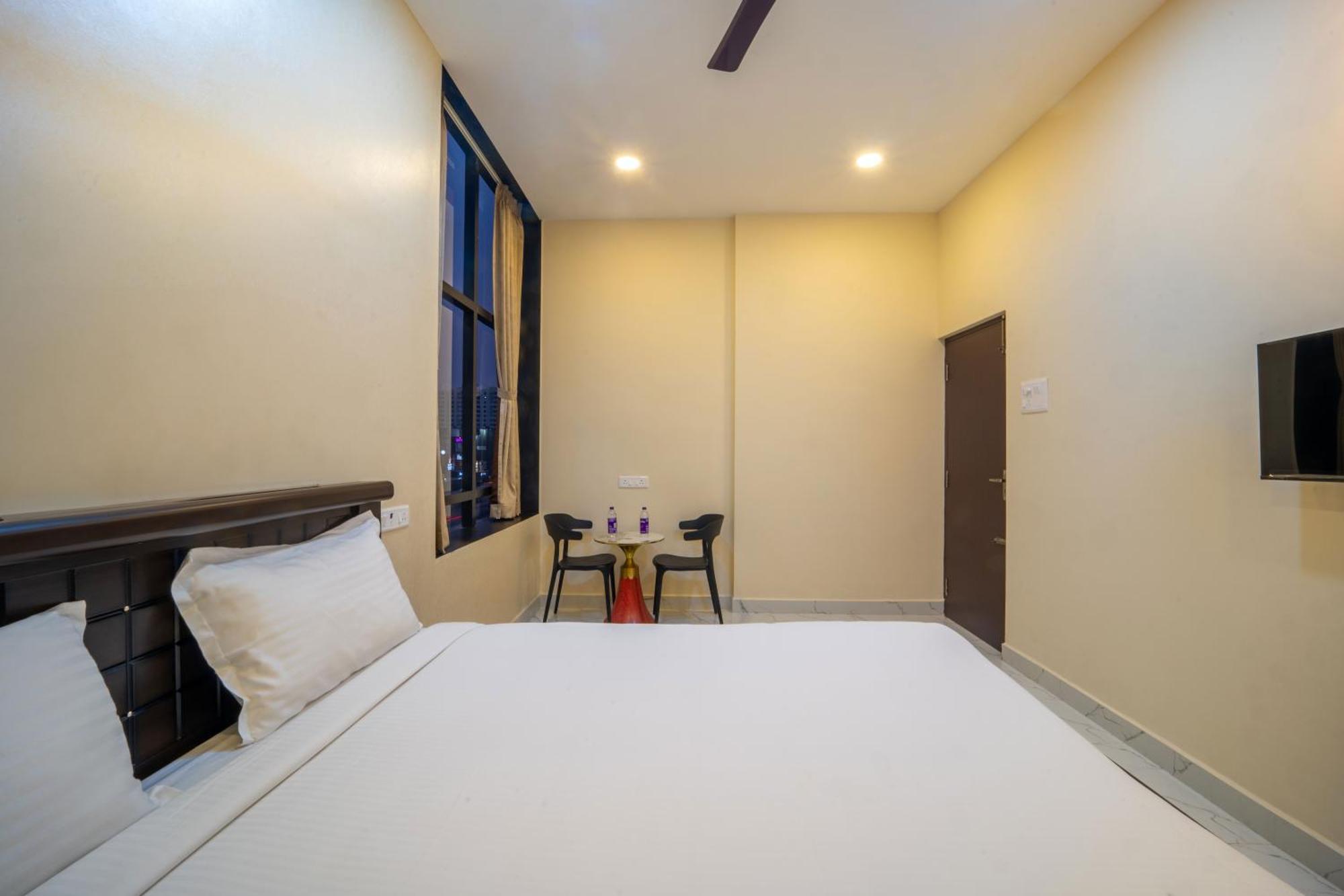 Vr Paradise Inn Kelambākkam 외부 사진