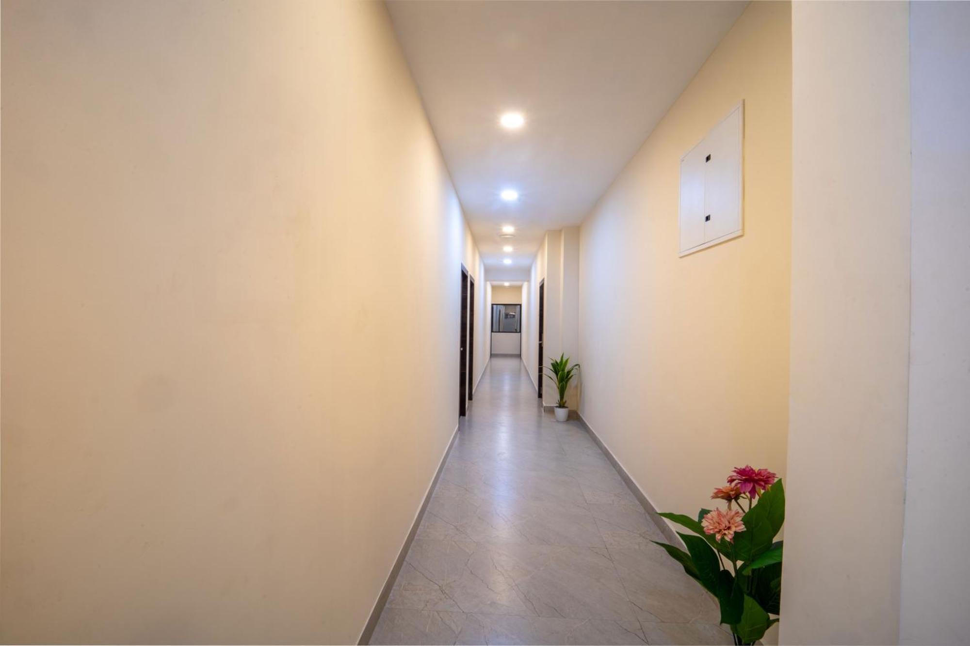Vr Paradise Inn Kelambākkam 외부 사진