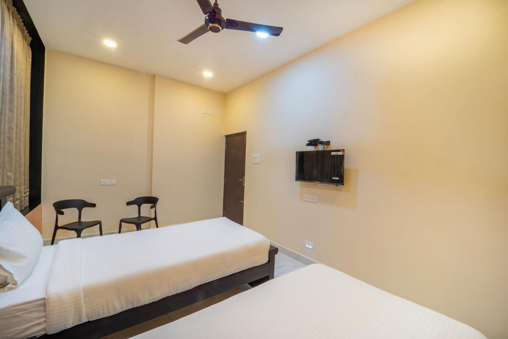 Vr Paradise Inn Kelambākkam 외부 사진