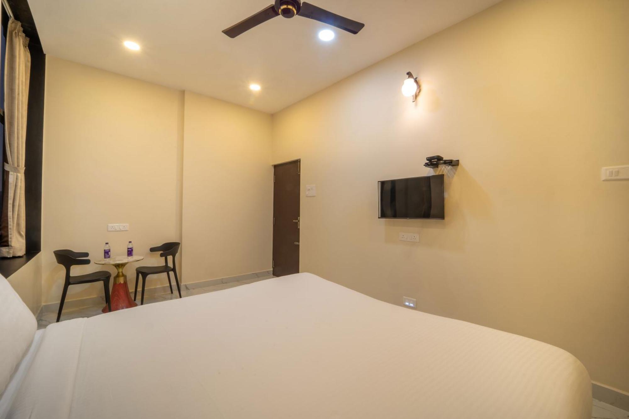 Vr Paradise Inn Kelambākkam 외부 사진